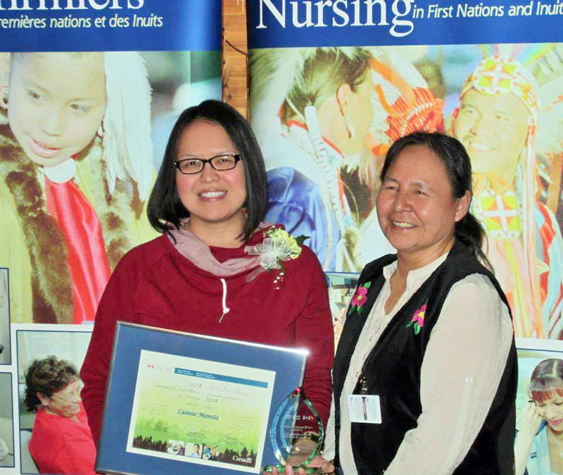 Lianne Mantla wins nursing award. | Tlicho